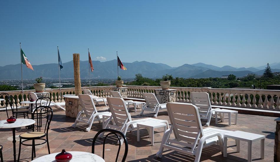 Hotel Sottovento Sant'Egidio del Monte Albino Buitenkant foto