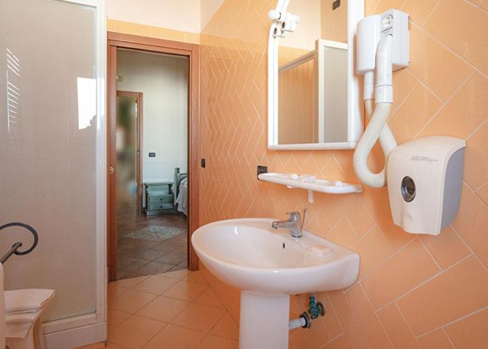 Hotel Sottovento Sant'Egidio del Monte Albino Buitenkant foto
