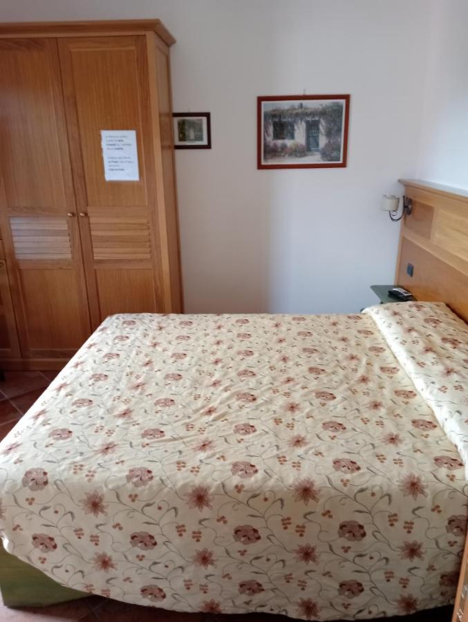 Hotel Sottovento Sant'Egidio del Monte Albino Buitenkant foto