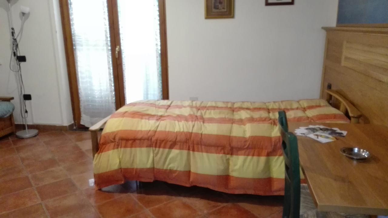Hotel Sottovento Sant'Egidio del Monte Albino Buitenkant foto